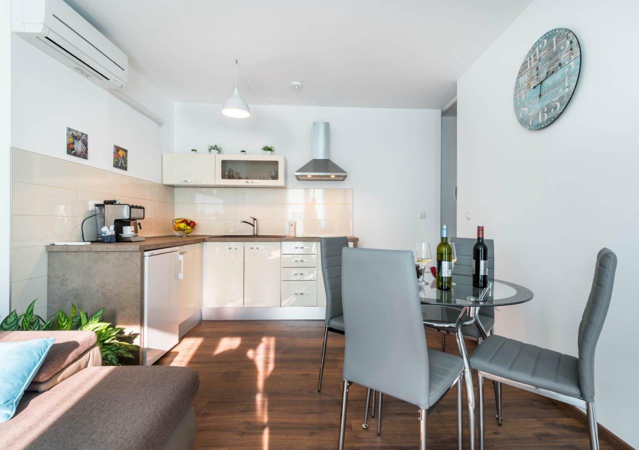 City Market Apartments PUY Exterior foto